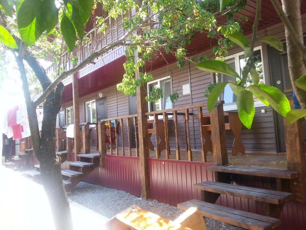 Guest House Yuzhnaya Palmira 피준다 외부 사진